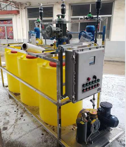 全自動加藥裝置設(shè)備用途，全自動智能加藥裝置價格，加藥裝置詳細(xì)介紹