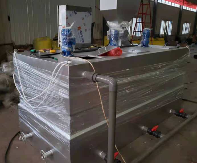 全自動加藥裝置設(shè)備用途，全自動智能加藥裝置價格，加藥裝置詳細(xì)介紹02